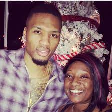 Latest on portland trail blazers point guard damian lillard including news, stats, videos, highlights and more on espn. Damian Lillard Dame Lillard Twitter