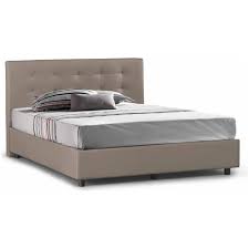 La testata trapuntata a quadri grandi del letto 'ambra' è letto ambra con contenitore rivestimento in ecopelle vintage. Talamo Italia Letto Matrimoniale Star Con Contenitore Salvaspazio In Ecopelle Bianca Ed Impunture Capitonne Made In Italy Eprice