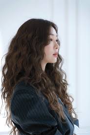 Queen Yuna Kim Curly Asian Hair Curly Girl Hairstyles Hair Styles