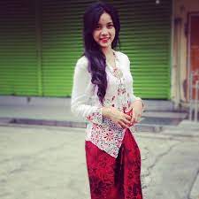 Farhanna qismina famous was born on october 24, 1997 in malaysia. Farhanna Qismina On Twitter Grh Me With Kebaya Http T Co Othinyrn