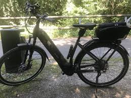 Comfortable, versatile and with the power to expand your horizons, the full complement of accessories and sturdy integrated pannier rack means you're set up to take any journey in your stride on the cube kathmandu pro 625. Sonstige S Cube Kathmandu Hybrid Und Cube Trekkingrader Seite 8 Pedelec Forum