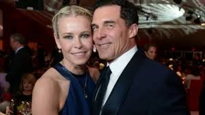 Chelsea handler thinks she can tell 50 cent how to think, and even offers him some pew pew pew if he re thinks his support of president trump. Chelsea Handler Boyfriends List Dating History Youtube