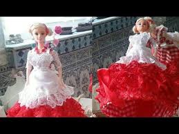 طريقة صنع علبة اكسسوارات على شكل دمية من قارورة بلاستيك Diy Doll Youtube In 2020 Diy Doll Cute Dolls Victorian Dress