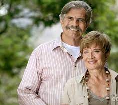 Desta vez, tarcísio meira e glória menezes, um dos casais com maior prestígio na televisão brasileira, não tiveram contrato renovado e foram tarcísio e glória participaram da primeira novela na globo em 1976, chamada sangue e areia. Acabou Gloria Menezes E Tarcisio Meira Afastados Da Globo Apos 53 Anos De Contrato Mundo Flash