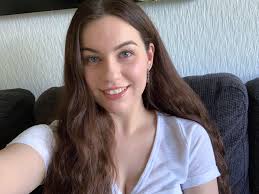 Hello all! 😀 New video tomorrow!🎸