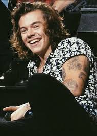 Just two days after he sacrificed his signature long locks for his upcoming movie role, it sounds like harry is already having second thoughts about the dramatic harry styles regretting shocking haircut? Harry Styles Long Hair Harry Styles Long Hair Harry Styles Hair Harry Styles Photos