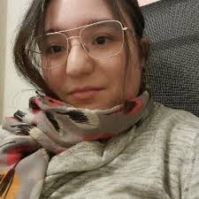 Laura Lisboa (@lauralb1996)