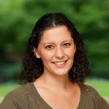 Crystal Blankenship's Instagram, Twitter & Facebook