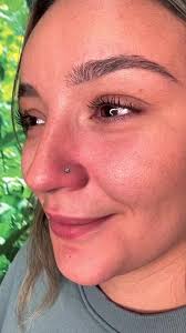 Das Shen Men Piercing kann Dir bei Depressionen, innere Unruhe,  Schlafstörungen, Stimmungsschwankungen oder auch Angstzuständen helfen.  Auch in Stressigen Lebensphasen kann es zur Ruhe und positiver Energie  verhelfen. 🖤 Für Termine kannst