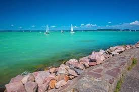 Noclegi balaton wegry zamárdi apartament. Wakacyjny Tydzien Nad Balatonem Za 974 Pln Loty Do Budapesztu Z Poznania Noclegi Oraz Auto Fly4free Pl Tanie Loty I Sposoby Na Tanie Bilety Lotnicze