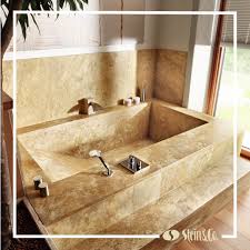 Amin, yap & co., +1 more. Bei Diesem Badezimmer Ist Es Nicht Schwer Den Kalten Herbsttagen Zu Entfliehen Auf Dem Bild Zu Sehen Ist Der Naturstein Travert Natursteine Steine Porphyr