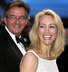 Ex-CIA spy Valerie Plame Wilson faces ...
