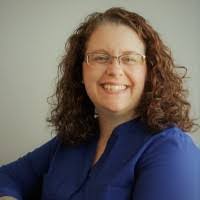 Kim Woelfel's Instagram, Twitter & Facebook