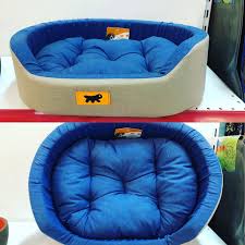 Sevimli Dostlarimiza Simsicacik Yataklar In 2020 Baby Car Seats Car Seats Home Decor