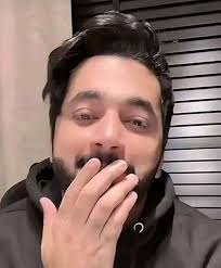 November comes and November goes, with night coming early and dawn coming  late, and ice in the bucket and frost by the gate.”🧡🍂 Good morning to you  all !!!