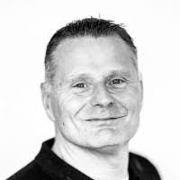 Linda Collet's Instagram, Twitter & Facebook