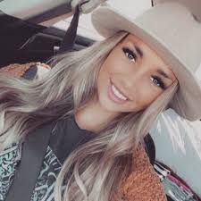 Ashley Gregor (@GregorAshley)