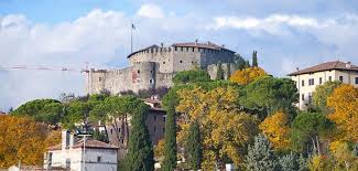 It is a border town and meeting point for different ethnic groups, preserving in its elegant architecture traces of the habsburg history and their long dominion. Gorizia Italy Magazine