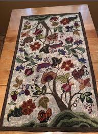 Yarn Hooking 14 Fabulous Projects For The Modern Rug Hooker Pin By Sylvia Gauthier On Rug Hooking Backgrounds And Borders Hooked Rugs Primitive Primitive Rugs Rug Hooking