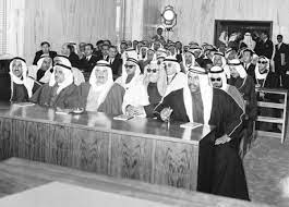 اعتبر رئيس مجلس الشورى الاسلامي محمد باقر قاليباف المقاومة والوحدة بين الفصائل الفلسطينية الخيار الوحيد للشعب الفلسطيني في مكافحة الكيان الصهيوني الغاصب. Ø¹Ø§Ù… 1938 ØªØ£Ø³ÙŠØ³ Ø§Ù„Ù…Ø¬Ù„Ø³ Ø§Ù„ÙƒÙˆÙŠØªÙŠ Ø§Ù„Ø£ÙˆÙ„ Ø¯Ù†ÙŠØ§ Ø§Ù„ÙˆØ·Ù†