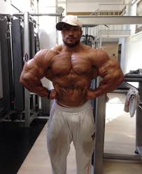 Rare More Aesthetic Image Of Roelly Winklaar Bodybuilding My bicep workout is way heavier, more difficult than his. roelly winklaar bodybuilding