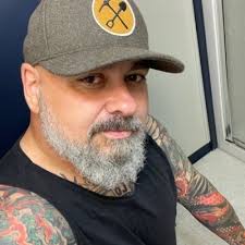 Steve Ouellet's Instagram, Twitter & Facebook