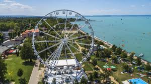 Check spelling or type a new query. Die Petofi Promenade In Siofok Wird Abends Zu Einer Autofreien Zone Wunderbarerbalaton De