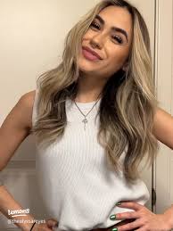 How to Refresh Your Hair with Root Touch Up