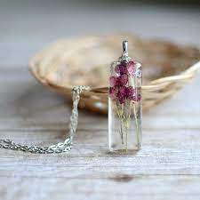 Carnation Flower Necklace Carnation Jewelry Pressed Flower Resin Jewelry Nature Necklace Mothers Day Neckla Acorn Jewelry Lovely Jewellery Jewelry Business
