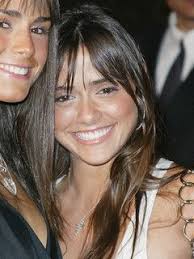 Who is Isabella Brewster dating? Isabella Brewster boyfriend, husband