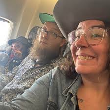 Where to find a male ostrich in Johannesburg?