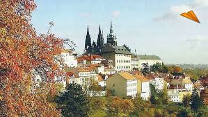 Toda praga es el testimonio latente de un pasado cargado de historias y lujos.>> Turismo Republica Checa Praga Ruta Por La Arquitectura Eclesiastica
