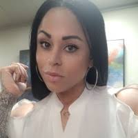 Alicia Fay's Instagram, Twitter & Facebook