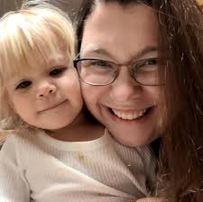 Elves' toy-making skills despite poor handwriting