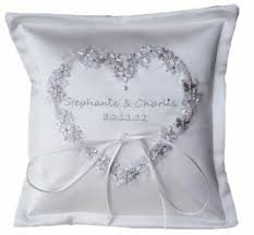 Diamantes, esmeraldas, piedras preciosas y semipreciosas. Cojines Para Anillos Bellos Y Elegantes Bodas