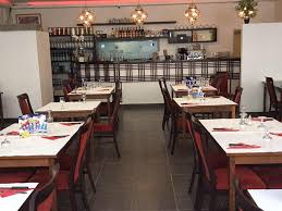 Per la table du boucher, marrone ha realizzato una cucina monoblocco su misura, che si adatta perfettamente all'arredamento suggestivo del ristorante, dove lo chef può elaborare i suoi migliori tagli. La Table Du Boucher Vaulx En Velin Photos Vaulx En Velin Menu Prices Restaurant Reviews Facebook