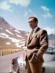 When bond has presumably ordered a drink from room service to his hotel room, it is mixed by a waiter, who says one medium dry vodka martini mixed like you said, sir, but not stirred. (a slice of lime was in the bottom of the glass.) later, dr. Sean Connery Starportrat News Bilder Gala De