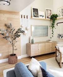 31 Cozy Diy Apartment Decor Ideas In 2020 Minimalist Living Room Minimalist Living Room Decor Living Room Remodel