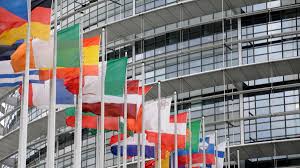 Y, en luxemburgo, se encuentra la secretaría general. Parlamento Europeo En Estrasburgo