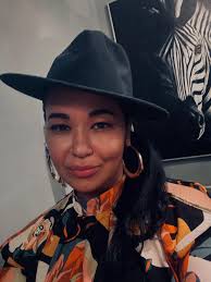 Brenda Nova's Instagram, Twitter & Facebook