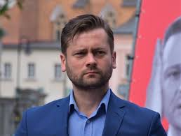 W czasie wydarzenia europoseł adam bielan ogłosił powołanie nowej partii. Kamil Bortniczuk I Adam Bielan Tworza Partie Republikanska Ma Zasilic Oboz Zjednoczonej Prawicy Co Na To Porozumienie Opole Nasze Miasto