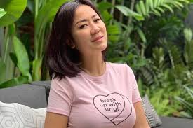 Sebagai warga negara yang baik, gue kesel dengan kejadian ini. Sering Dirayu Di Instagram Tante Ernie Pemersatu Bangsa Ogah Diajak Ngopi Orang Yang Dm Kebanyakan Sudah Beristri Atau Punya Pacar