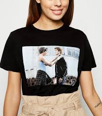 Последние твиты от riverdale glaad award for jughead hoodie (@jugehead). Schwarzes T Shirt Mit Riverdale Jughead Und Archie Fotodruck New Look