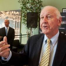 Dan Ulmer dies at 90: Former Louisville Bats owner and bank executive