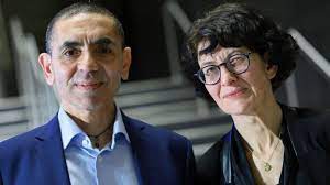 Nun geben sie seltene einblicke in die turbulente zeit, die sie gerade durchleben. Sfqote Wadxavm