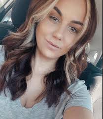 Client Selfies & fall vibes 😍🍁 •• @ragan_wagstaff_hair • • #B3  #BrazilianBondBuilder #StylistShopConnect #BeautyLaunchPad #Shiny  #BalayageHighlights #Wella #ColorTouch #TheBestOfNjHair #Glazed #ShadesEq  #MoneyPiece #ColorTransformation #Blondorplex ...