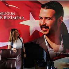 Fırat yılmaz çakıroğlu, karşıt görüşlü öğrenciler ile girdiği tartışma sonucu bıçaklı saldırıya uğrayarak hayatını kaybeden ülkücü ege üniversitesi öğrencisi. Vatan Feda I Leri 10 Bolumu Firat Yilmaz Cakiroglu Wattpad