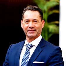 Edward Jones is pleased to welcome Financial Advisor Rob Hammond, who will  continue working with clients in the Benton, IL area.