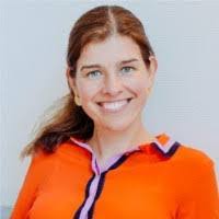 Laura Vieth's Instagram, Twitter & Facebook