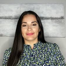 Liza Arroyo's Instagram, Twitter & Facebook